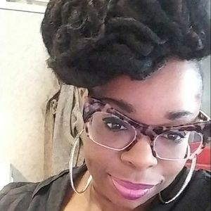 Meet your Posher, Joy